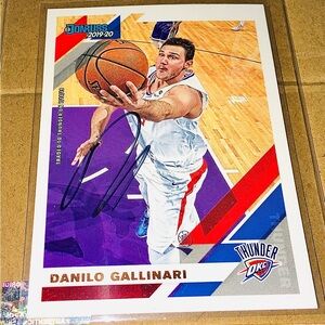 Danilo Gallinari Donruss On Card Auto Signed Black Ink (Semi-Rigid) Mint